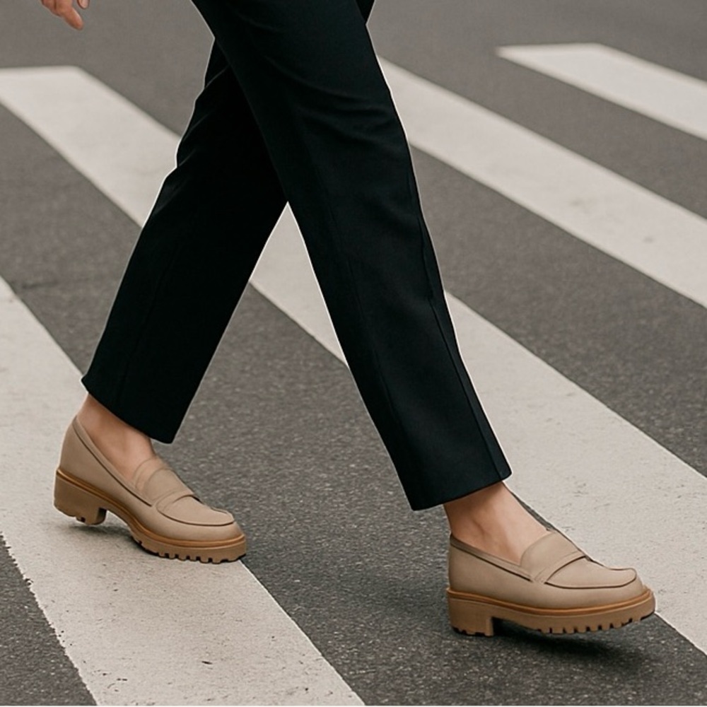 Dolce Vita Lug Loafer Women’s Shoes – US 9 / EUR 40 – Vegan Beige Dune Crisp NWT